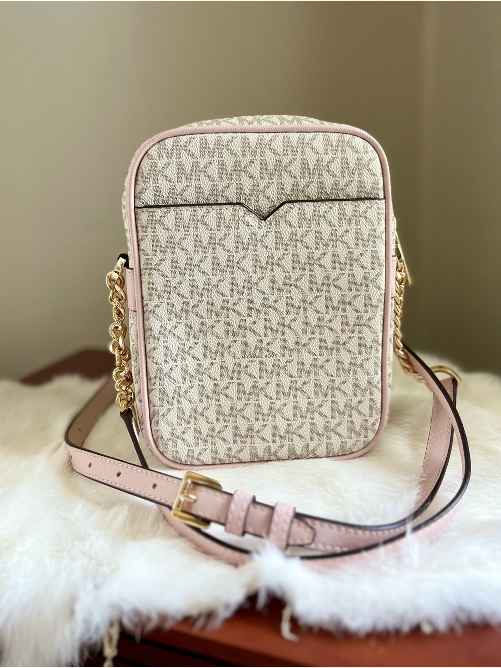 Michael Kors Jet Set Medium Logo Crossbody Bag - Picture 3 of 8